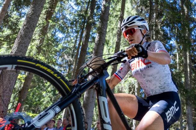 COUPE DU MONDE DE VTT AUX GETS PHOTOPQR LE DAUPHINE Grégory YETCHMENIZA ; Les Gets ; 31 08 2025 ; Les Gets (Haute-Savoie), 31 août. Les Gets accueillent une étape de coupe du monde de VTT. UCI CROSS COUNTRY WORLD CUP sur notre photo : Loana Lecomte, a pris la 17e place. Grégory Yetchmeniza Le Dauphiné Libéré - Les Gets hosts a Mountain Bike World Cup stage Les Gets Haute-Savoie Rhône-Alpes France  Copyright: xPHOTOPQR LExDAUPHINE MAXPPPxGrégoryxYETCHMENIZAx 20250831JDL6287 20250831JDL6287