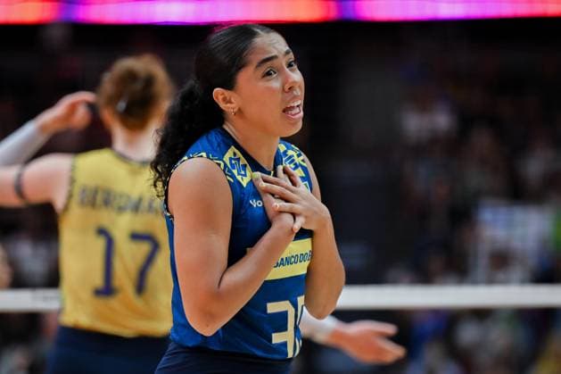 Brazil v Dominican Republic - FIVB Women’s World Volleyball Championship BANGKOK, THAILAND - AUGUST 31: Marcelle de Arruda Mattos da Silva (30) of Brazil in action during the FIVB Women s World Volleyball Championship match between Brazil and Dominican Republic at Huamark Indoor Stadium in Bangkok, Thailand on August 31, 2025. Mustafa Hatipoglu Anadolu Banghok Thailand. Editorial use only. Please get in touch for any other usage.  Copyright: x2025xAnadoluxMustafaxHatipoglux