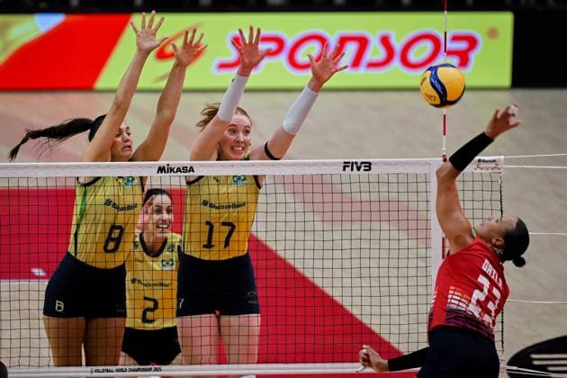 Brazil v Dominican Republic - FIVB Women’s World Volleyball Championship BANGKOK, THAILAND - AUGUST 31: Gaila Ceneida Gonzalez Lopez (23) of Dominican Republic in action during the FIVB Women s World Volleyball Championship match between Brazil and Dominican Republic at Huamark Indoor Stadium in Bangkok, Thailand on August 31, 2025. Mustafa Hatipoglu Anadolu Banghok Thailand. Editorial use only. Please get in touch for any other usage.  Copyright: x2025xAnadoluxMustafaxHatipoglux