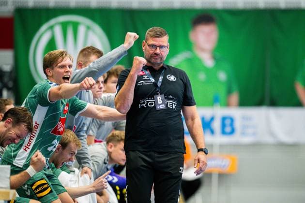 31 08 2025 Handball, 2025 2026, 1 Bundesliga, 1 Matchday, GWD Minden Frisch auf Göppingen L R Niclas Benedict Heitkamp Minden , Aaron Ziercke Coach Minden
