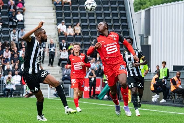 FOOTBALL : SCO Angers vs Stade Rennais - Ligue 1 - JournÃ e 3 - 31 08 2025 Mohamed Kader Meite (Stade Rennais) Ousmane Camara (ANGERS SCO) AngersFrance  Copyright: xBaptistexAutissierx