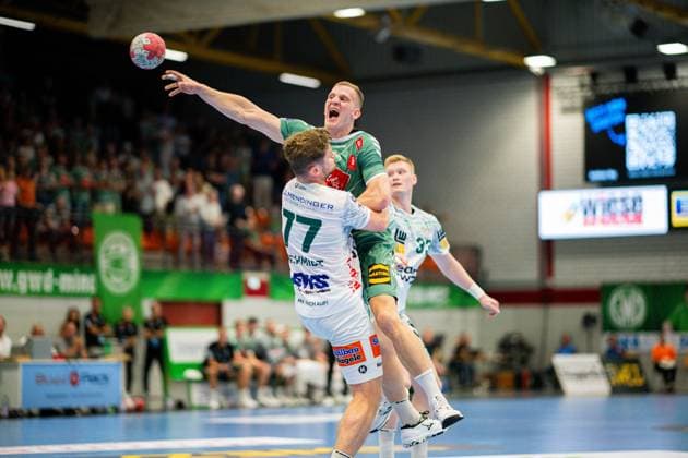 31 08 2025 Handball, 2025 2026, 1 Bundesliga, 1 Matchday, GWD Minden Frisch auf Göppingen L R David Schmidt Göppingen , Karolis Antanavicius Minden