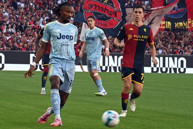 Khephren Thuram (Juventus FC) in action during Genoa CFC vs Juventus FC, Italian soccer Serie A match in Genoa, Italy, August 31 2025  Copyright: xPasqualexGolia IPAxSportx xipa-agency.netx xx IPA_63781904 IPA_Agency_IPA63781904