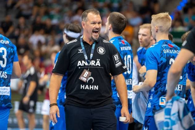 Handball I Men I Season 2025 2026 I Bundesliga I 1 Matchday I TVB Stuttgart HSV Hamburg I 31 08 2025 Coach Misha Kaufmann TVB Stuttgart not satisfied, angry, screaming Stuttgart Porsche Arena Baden Württemberg Germany Copyright: xLobeca MaxxPetershansx