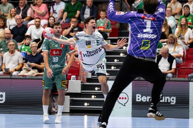 Rutger TEN VELDE FRISCH AUF Goeppingen, 05 scores a goal, Action, Goal throw GWD Minden GWD vs FRISCH AUF Goeppingen FAG , Handball, Men, Daikin Handball Bundesliga HBL , 1 Matchday, Season 2025 2026, 31 08 2025 GWD Minden GWD vs FRISCH AUF Goeppingen FAG , Handball, Men, Daikin Handball Bundesliga HBL , 1 Matchday, Season 2025 2026, 31 08 2025 Luebbecke Copyright: xEibnerxPressefoto OliverxSchmidtx EP_OST