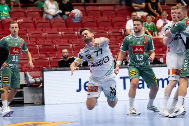 David SCHMIDT FRISCH AUF Goeppingen, 77 scores a goal, Action, Goal throw GWD Minden GWD vs FRISCH AUF Goeppingen FAG , Handball, Men, Daikin Handball Bundesliga HBL , 1 Matchday, Season 2025 2026, 31 08 2025 GWD Minden GWD vs FRISCH AUF Goeppingen FAG , Handball, Men, Daikin Handball Bundesliga HBL , 1 Matchday, Season 2025 2026, 31 08 2025 Luebbecke Copyright: xEibnerxPressefoto OliverxSchmidtx EP_OST