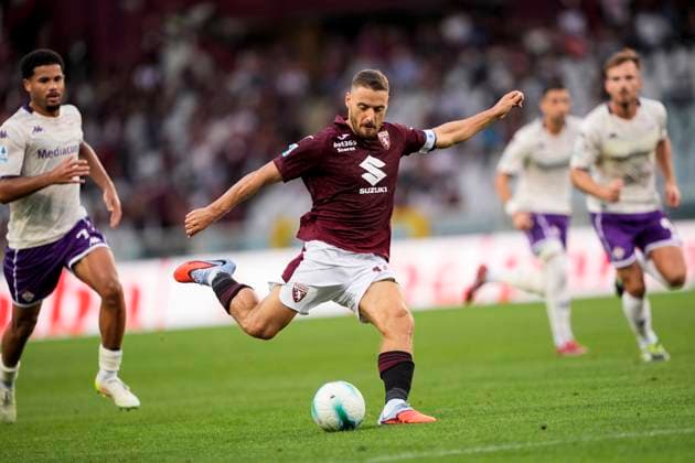 TorinoÕs Nikola Vlasic during the Serie A soccer match between Torino Fc and Fiorentina at the Stadio Olimpico Grande Torino in Turin, north west Italy - August 31, 2025. - Soccer  Copyright: xFabioxFerrari LaPressex