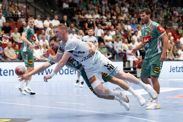 Ymir GISLASON FRISCH AUF Goeppingen, 33 scores a goal, Action, Goal throw GWD Minden GWD vs FRISCH AUF Goeppingen FAG , Handball, Men, Daikin Handball Bundesliga HBL , 1 Matchday, Season 2025 2026, 31 08 2025 GWD Minden GWD vs FRISCH AUF Goeppingen FAG , Handball, Men, Daikin Handball Bundesliga HBL , 1 Matchday, Season 2025 2026, 31 08 2025 Luebbecke Copyright: xEibnerxPressefoto OliverxSchmidtx EP_OST