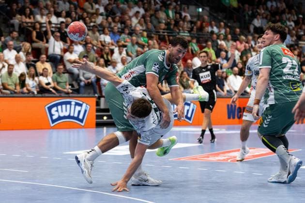 Elias NEWEL FRISCH AUF Goeppingen, 40 scores a goal, Action, Goal throw GWD Minden GWD vs FRISCH AUF Goeppingen FAG , Handball, Men, Daikin Handball Bundesliga HBL , 1 Matchday, Season 2025 2026, 31 08 2025 GWD Minden GWD vs FRISCH AUF Goeppingen FAG , Handball, Men, Daikin Handball Bundesliga HBL , 1 Matchday, Season 2025 2026, 31 08 2025 Luebbecke Copyright: xEibnerxPressefoto OliverxSchmidtx EP_OST