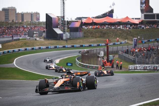 F1 - DUTCH GRAND PRIX 2025 81 PIASTRI Oscar (aus), McLaren F1 Team MCL39, action during the 2025 Formula 1 Heineken Dutch Grand Prix, 15th round of the 2025 FIA Formula One World Championship, WM, Weltmeisterschaft from August 29 to 31, 2025 on the Zandvoort Circuit, in Zandvoort, Netherlands - ZandvoortNetherlands  Copyright: xEricxAlonsox