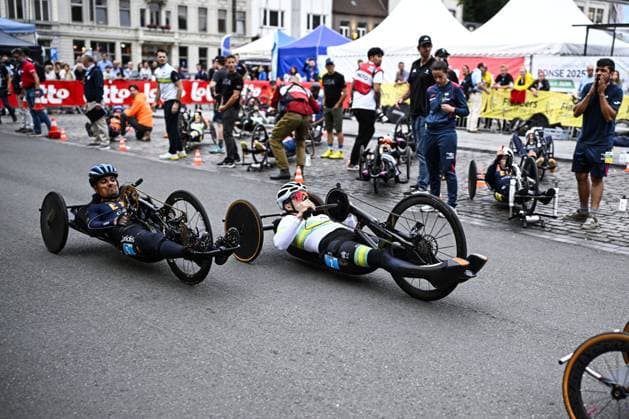 Riders of the mixed relays pictured in action during the UCI Para-cycling Road World Championships, Sunday 31 August 2025, in Ronse. The UCI Para-Cycling Road World Championships take place from 28 to 31 Augustus in Ronse. JASPERxJACOBS  x132971292x