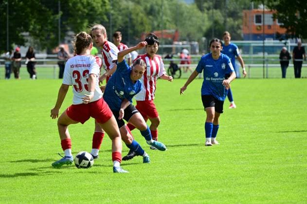 31 08 2025 xkhx Kassel Regionalliga Süd Season 2025 2026 Women KSV Hessen Kassel FFC Wacker Munich Hanna Kuntze Kassel vs Larissa Galvez Estrada Wacker