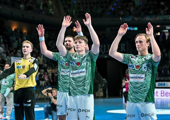 31 08 2025, xlakx, Handball Daikin HBL, Fuechse Berlin Bergischer HC v l Lasse Ludwig Fuechse Berlin ,Fabian Wiede Fuechse Berlin ,Nils Lichtlein Fuechse Berlin ,Tobias Grondahl Fuechse Berlin cheering for the win, cheering after the match Berlin Daniel Lakomski