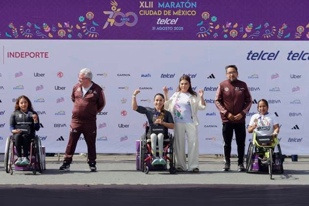 XLII Telcel Marathon 2025 Mexico City Brenda Osnaya takes 1st place, Yeni Hernandez takes 2nd place, and Leticia Sanchez takes 3rd place in the women s wheelchair category of the XLII Telcel Marathon in Mexico City, Mexico, on August 31, 2025. Mexico City Mexico City Mexico  Copyright: xGerardoxVieyrax originalFilename:vieyra-notitle250831_np6O3.jpg