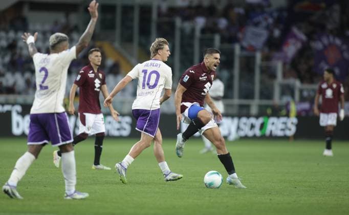 Giovanni Simeone of Torino FC during the Italian Serie A, 2025 26 season, football match between Torino FC and ACF Fiorentina on 31 August 2025 at Stadio Olimpico Grande Torino, Turin, Italy. Photo Nderim Kaceli  Copyright: xNderimxKaceli IPAxSportx xipa-agency.netx xx IPA_63787072 IPA_Agency_IPA63787072