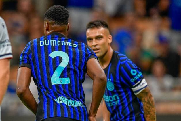 Denzel Dumfries of inter celebrate the goal during Inter - FC Internazionale vs Udinese Calcio, Italian soccer Serie A match in Milan, Italy, August 31 2025  Copyright: xTommasoxFimiano IPAxSportx xipa-agency.netx xx IPA_63789344 IPA_Agency_IPA63789344