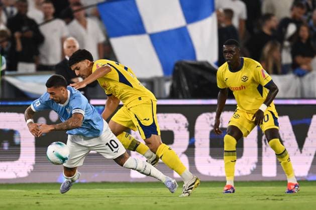 SS Lazio v Hellas Verona FC - Serie A Mattia Zaccagni of S.S. Lazio and Abdou Harroui of Hellas Verona F.C. are in action during the 2nd day of the Serie A Championship between S.S. Lazio and Hellas Verona F.C. at the Olympic Stadium in Rome, Italy, on August 31, 2025. Rome Italy Italy  Copyright: xDomenicoxCippitellix originalFilename:cippitelli-sslaziov250831_npPM1.jpg