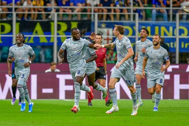 the players of Udinese celebrates the goal during Inter - FC Internazionale vs Udinese Calcio, Italian soccer Serie A match in Milan, Italy, August 31 2025  Copyright: xTommasoxFimiano IPAxSportx xipa-agency.netx xx IPA_63789495 IPA_Agency_IPA63789495