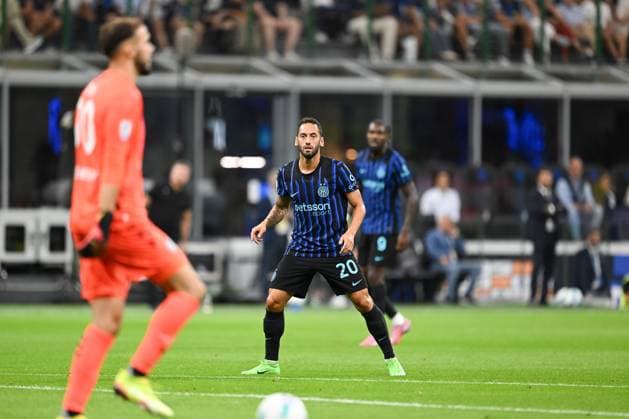 Hakan Calhanoglu of FC Inter in action during the Italian Serie A football match between Inter FC Internazionale and Udinese Calcio on 31 of August 2025 at Giuseppe Meazza San Siro Siro stadium in Milan, Italy. Photo Tiziano Ballabio  Copyright: xTizianoxBallabio IPAxSportx xipa-agency.netx xx IPA_63789757 IPA_Agency_IPA63789757