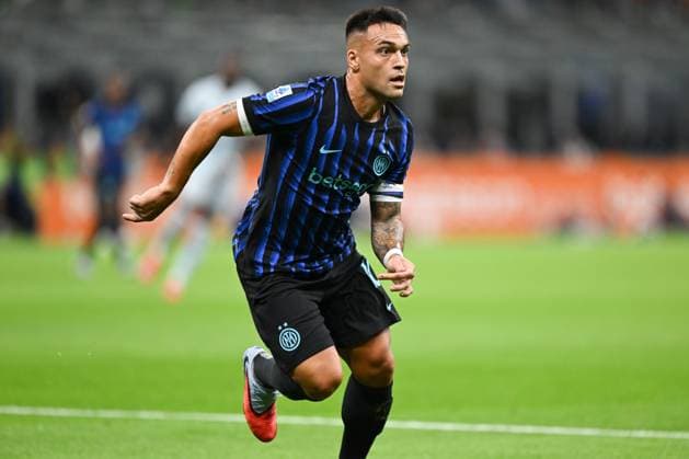 FC Internazionale v Udinese Calcio - Serie A Lautaro Martinez of FC Inter is in action during the Italian Serie A football match between Inter FC Internazionale and Udinese Calcio at Giuseppe Meazza San Siro stadium in Milan, Italy, on August 31, 2025. Milano Italy  Copyright: xTizianoxBallabiox originalFilename:ballabio-interfci250831_npFzo.jpg