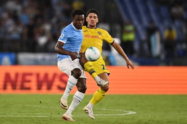 SS Lazio v Hellas Verona FC - Serie A Fisayo Dele-Bashiru of S.S. Lazio and Giovane of Hellas Verona F.C. are in action during the second day of the Serie A Championship between S.S. Lazio and Hellas Verona F.C. at the Olympic Stadium in Rome, Italy, on August 31, 2025. Rome Italy Italy  Copyright: xDomenicoxCippitellix originalFilename:cippitelli-sslaziov250831_npjyQ.jpg