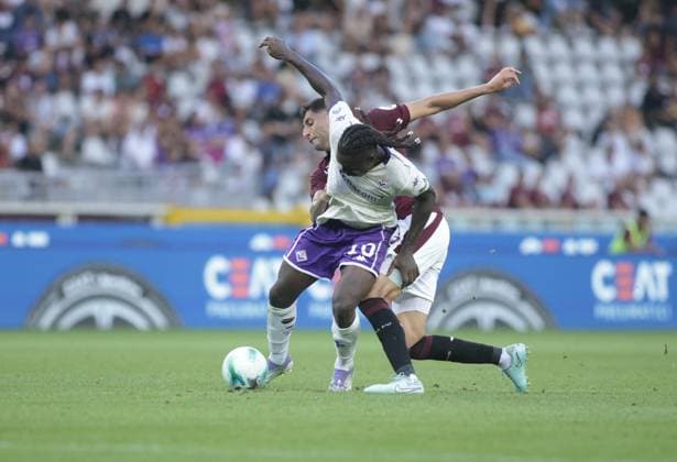 CALCIO - Serie A - Torino FC vs ACF Fiorentina Moise Kean of ACF Fiorentina and Guillermo MarPhoto by IPA ABACAPRESS.COMn of Torino FC during the Italian Serie A, 2025 26 season, football match between Torino FC and ACF Fiorentina on 31 August 2025 at Stadio Olimpico Grande Torino, Turin, Italy. Photo Nderim Kaceli Turin Italy  Copyright: xIPAxSport ABACAx