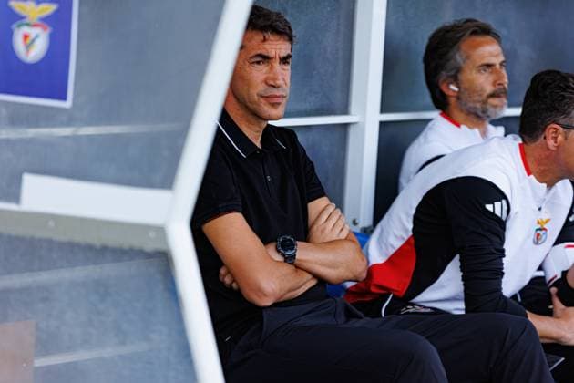Bruno Lage seen during Liga Portugal game between teams of FC Alverca and SL Benfica (Luis Loureiro Ball Raw Images) Alverca Complexo Desportivo Alverca Portugal Copyright: xLuisxLoureirox luisloureiroi_alvercabenfica2526-23