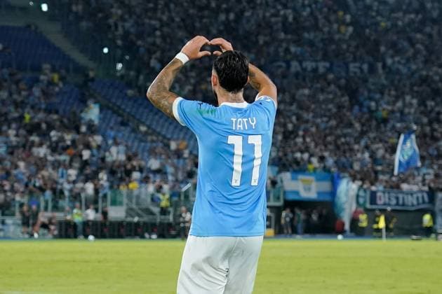 SS Lazio v Hellas Verona FC - Serie A Enilive Valentin Castellanos of SS Lazio celebrates after scoring third goal during the serie Serie A Enilive match between SS Lazio and Hellas Verona FC at Olimpico on August 31, 2025 in Rome, Italy Rome Stadio Olimpico Lazio Italy Copyright: xGiuseppexMaffiax 250831_SerieA_Lazio-Verona_GM_9729