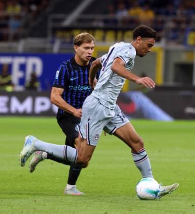 August 31, 2025, Milan, MILAN: Inter Milan™s NicolÃ² Barella (L) challenges for the ball with Udinese s Arthur Atta during the Italian serie A soccer match between Inter and Udinese at Giuseppe Meazza stadium in Milan, 25 August 2025..ANSA MATTEO BAZZI. Soccer; Serie A: Inter Vs Udinese  - ZUMAa110 20250831_zaf_a110_086 Copyright: xMatteoxBazzix