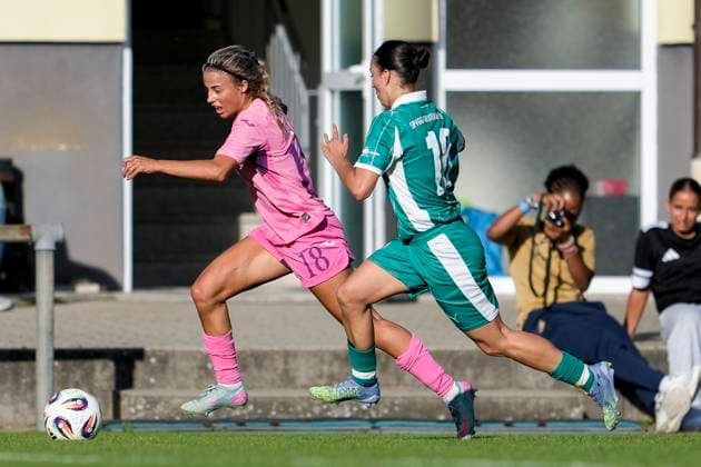 v li Christina Alp TSG II, 18 , Diana Kokhan Fürth, 18 , duel, duel, tackle, tackling, dynamics, action, action, 31 08 2025, St Leon Rot Germany , Football, Women, Regionalliga Süd, TSG 1899 Hoffenheim U20 SpVgg Greuther Fürth, 31 08 2025, St Leon Rot Germany , Soccer, Women, Regionalliga Süd, TSG 1899 Hoffenheim U20 SpVgg Greuther Fürth, DFB DFL REGULATIONS PROHIBIT ANY USE OF PHOTOGRAPHS AS IMAGE SEQUENCES AND OR QUASI VIDEO xozx