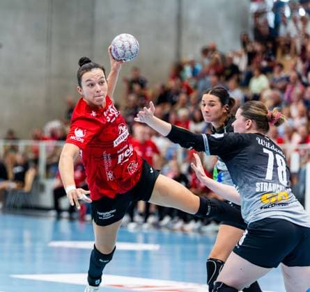 31 08 2025, GER, Handball, Women, Season 2025 2026, Alsco 1 Bl, 1 Matchday, Thueringer HC SV Union Halle Neustadt Wildcats Jana Scheib Thueringer HC,20 Lucy Strauchmann SV Union Halle Neustadt Wildcats 99947 Bad Langensalza Salza Halle Sporthalle Mehrz Thüringen Germany