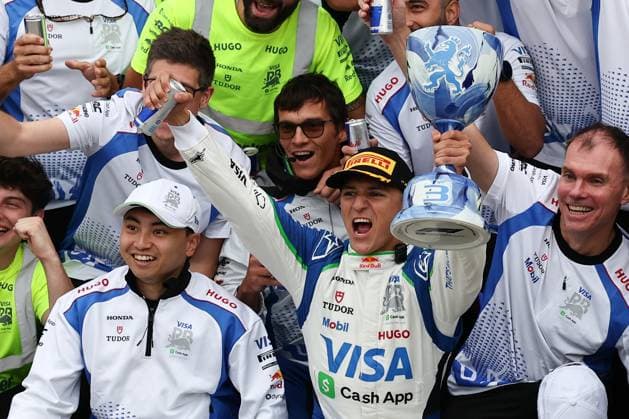 F1 Grand Prix Of The Netherlands 2025 Ayumu Iwasa, Isack Hadjar of Racing Bulls and Alan Permane after the Formula 1 Grand Prix of The Netherlands at Circuit Zandvoort in Zandvoort, Netherlands on August 31, 2025. Zandvoort Netherlands  Copyright: xJakubxPorzyckix originalFilename:porzycki-f1grandp250831_np6kP.jpg