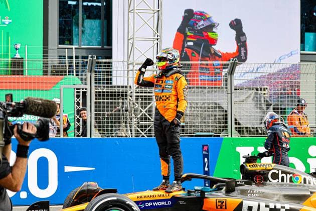 MOTORI - Formula 1 - Heineken Dutch Grand Prix 2025 Oscar Piastri (AUS) - McLaren Formula 1 Team - McLaren MCL39 - Mercedes during Friday, day2, of Formula 1 Heineken Dutch Grand Prix 2025, Zandvoort, The Nederlands, from Aug 28th to 31th - Round 15 of 24 of 2025 F1 World Championship, WM, Weltmeisterschaft Netherlands Netherlands  Copyright: xIPAxSport ABACAx
