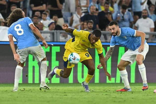 CALCIO - Serie A - SS Lazio vs Hellas Verona FC Tijjani Noslin of SS Lazio competes for the ball with Amin Sarr of Hellas Verona FC during the Serie A Enilive between SS Lazio vs Hellas Verona FC at Olimpic Stadium Rome Italy  Copyright: xIPAxSport ABACAx