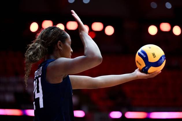 USA v Canada - FIVB Women’s World Volleyball Championship BANGKOK, THAILAND - SEPTEMBER 01: Chiaka Ogbogu (24) of USA during their FIVB Women’s World Volleyball Championship match between USA and Canada at Huamark Indoor Stadium in Bangkok, Thailand, on September 01, 2025. Mustafa Hatipoglu Anadolu Bangkok Thailand. Editorial use only. Please get in touch for any other usage.  Copyright: x2025xAnadoluxMustafaxHatipoglux