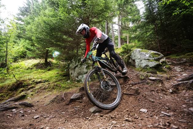 2025 UCI Mountain Bike World Championships Picture by Ed Sykes SWpix.com - 01 09 2025 - Cycling - 2025 UCI Mountain Bike World Championships - Enduro and E-MTB Enduro - Aletsch Arena Bellwald, Valais, Switzerland - Men Junior Enduro - Canada on Stage 6 Copyright: x xSWpix.comx(t axPhotographyxHubxLtd)xEdxSykes SWpix.comx SWP-3030-1346
