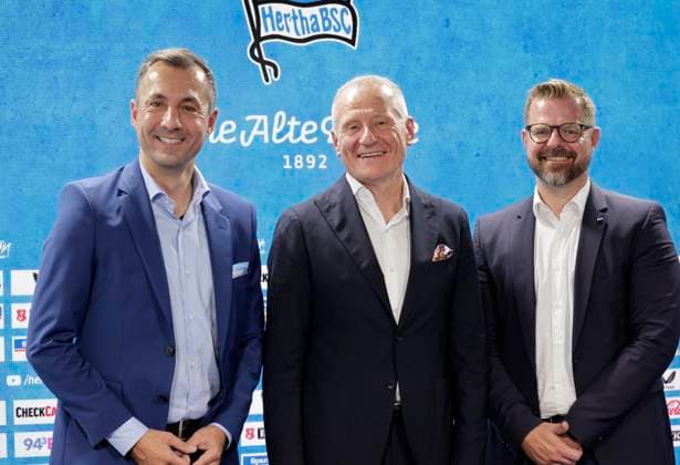 Germany, Berlin, Sportpark, GER, 2 FBL, Hertha BSC, Press Conference Presentation of Managing Director Dr Peter Görlich, Photo Ralf Huschen Managing Director Hertha BSC , Managing Director Dr Peter Görlich, Fabian Drescher President Hertha BSC e V