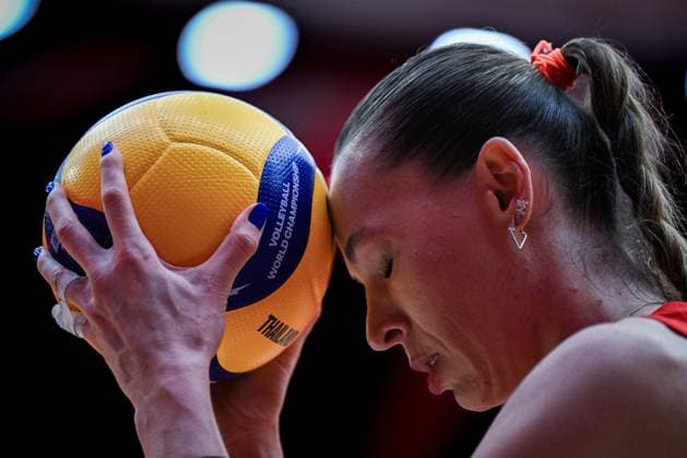 Turkiye v Slovenia - FIVB Women’s World Volleyball Championship BANGKOK, THAILAND - SEPTEMBER 01: Eda Erdem Dundar (14) of Turkiye gestures during the FIVB Women’s World Volleyball Championship match between Turkiye and Slovenia at Huamark Indoor Stadium in Bangkok, Thailand, on September 01, 2025. Mustafa Hatipoglu Anadolu Banghok Thailand. Editorial use only. Please get in touch for any other usage.  Copyright: x2025xAnadoluxMustafaxHatipoglux