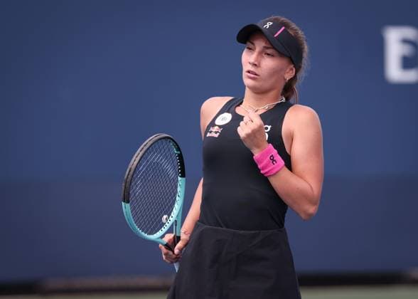 Julia Stusek GER makes a fist and cheers,Cheers,Joy,Emotion, Girls Singles, Girls Singles, US Open Championships 2023, USTA Billie Jean King National Tennis Center, Flushing Meadows, New York, USA Copyright: xJuergenxHasenkopfx