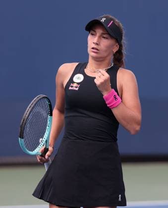 Julia Stusek GER makes a fist and cheers,Cheers,Joy,Emotion, Girls Singles, Girls Singles, US Open Championships 2023, USTA Billie Jean King National Tennis Center, Flushing Meadows, New York, USA Copyright: xJuergenxHasenkopfx