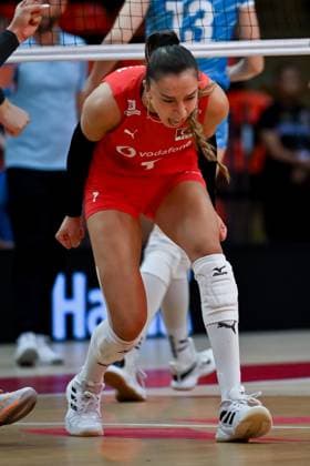 Turkiye v Slovenia - FIVB Women’s World Volleyball Championship BANGKOK, THAILAND - SEPTEMBER 01: Hande Baladin (7) of Turkiye in action during the FIVB Women’s World Volleyball Championship match between Turkiye and Slovenia at Huamark Indoor Stadium in Bangkok, Thailand, on September 01, 2025. Mustafa Hatipoglu Anadolu Banghok Thailand. Editorial use only. Please get in touch for any other usage.  Copyright: x2025xAnadoluxMustafaxHatipoglux