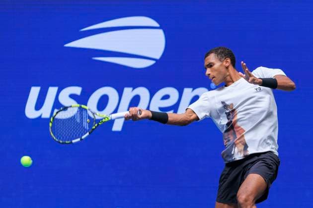September 1, 2025, Flushing Meadows, New York, USA: Felix Auger-Aliassime hits a forehand return during a match against Andrey Rublev on Day 9 of the 2025 US Open at USTA Billie Jean King National Tennis Center on Monday September 1, 2025 in the Flushing neighborhood of the Queens borough of New York City. JAVIER ROJAS PI Flushing Meadows USA - ZUMAp124 20250901_zaa_p124_004 Copyright: xJavierxRojasx