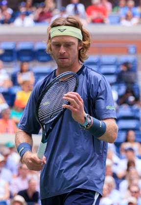 September 1, 2025, Flushing Meadows, New York, USA: Andrey Rublev gets ready to receive serve during a match against Felix Auger-Aliassime on Day 9 of the 2025 US Open at USTA Billie Jean King National Tennis Center on Monday September 1, 2025 in the Flushing neighborhood of the Queens borough of New York City. JAVIER ROJAS PI Flushing Meadows USA - ZUMAp124 20250901_zaa_p124_019 Copyright: xJavierxRojasx