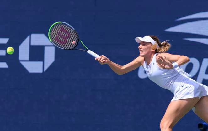 September 1, 2025, Flushing Meadows, New York, USA: Ekaterina Alexandrova reaches for a forehand during a match against Iga Swiatek on Day 9 of the 2025 US Open at USTA Billie Jean King National Tennis Center on Monday September 1, 2025 in the Flushing neighborhood of the Queens borough of New York City. JAVIER ROJAS PI Flushing Meadows USA - ZUMAp124 20250901_zaa_p124_037 Copyright: xJavierxRojasx