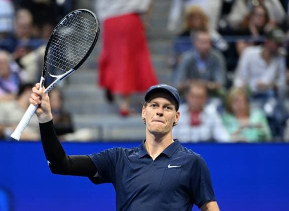 Jannik Sinner of ITA reacts after defeating Alexander Bublik in straight sets 6-1 6-1 6-1 in the fourth round on Arthur Ashe Stadium on day 9 at the 2025 US Open Tennis Championship at the USTA Billie Jean King National Tennis Center in New York City on Monday, September 01, 2025.  NYP20250901325 LARRYxMARANO