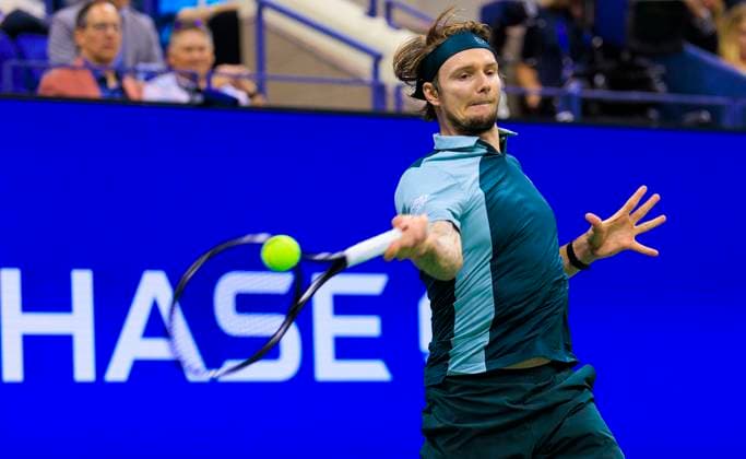September 1, 2025, Flushing Meadows, New York, USA: Alexander Bublik hits a forehand return during his match to Jannik Sinner on Day 9 of the 2025 US Open at USTA Billie Jean King National Tennis Center on Monday September 1, 2025 in the Flushing neighborhood of the Queens borough of New York City. JAVIER ROJAS PI Flushing Meadows USA - ZUMAp124 20250901_zaa_p124_121 Copyright: xJavierxRojasx