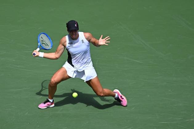US Open - Fourth Round Iga Swiatek (POL) during her fourth round match at the 2025 US Open at Billie Jean National Tennis Center in New York City, NY, USA, on September 1, 2025. Photo by Corinne Dubreuil ABACAPRESS.COM New York City United States  Copyright: xDubreuilxCorinne ABACAx
