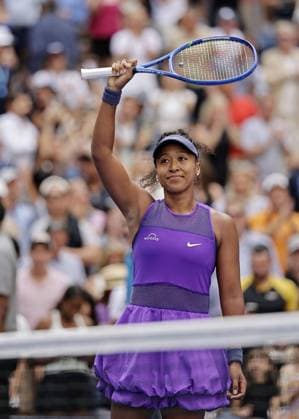 Tennis: U.S. Open Naomi Osaka of Japan acknowledges the crowd after beating Coco Gauff of the United States in the women s singles fourth round at the U.S. Open tennis championships in New York on Sept. 1, 2025.  A14AA0004812432P