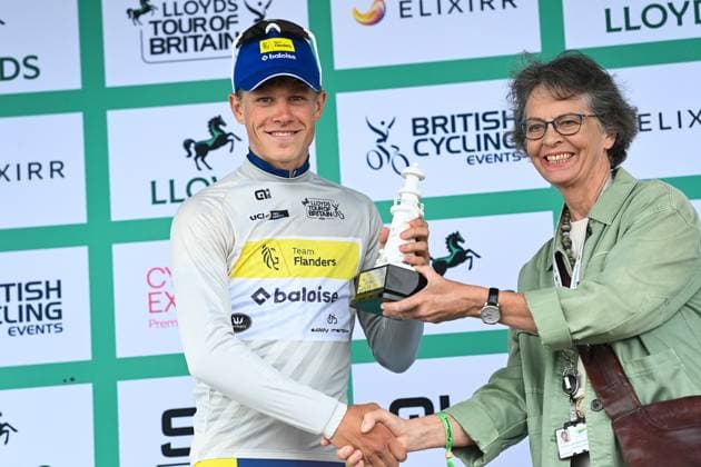 2025 Lloyds Tour of Britain Picture by Simon Wilkinson SWpix.com - 02 06 2025 - Cycling - 2025 Lloyds Tour of Britain - Stage 1: Woodbridge to Southwold - Podium - Milan Lanhove (Team Flanders Baloise) Leader Best Young Rider Classification Copyright: x xSWpix.comx(t axPhotographyxHubxLtd)xSimonxWilkinson SWpix.comx SWP-3069-2167