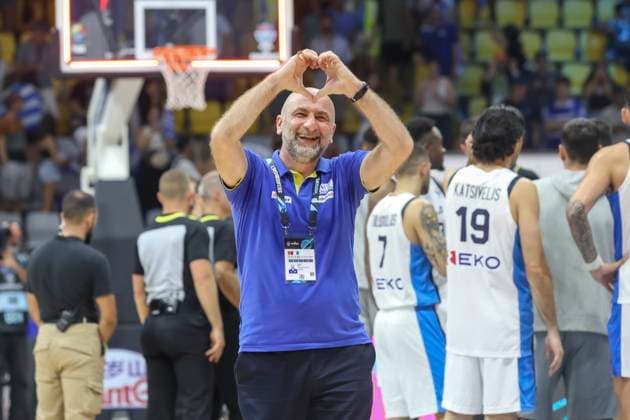 Cyprus : Greece against Bosnia and Herzegovina for the Fiba Eurobasket 2025 Bosnia and Herzegovina head coach AZIZ BEKIR reacts to Bosnia and Herzegovina fans after the Bosnia and Herzegovina win. Greece and Bosnia and Herzegovina compete during the Group C of the Fiba Eurobasket 2025 Group Phase, Limassol, Cyprus, on Sep. 2, 2025. Limassol Limassol Cyprus Copyright: xKOSTASxPIKOULASx